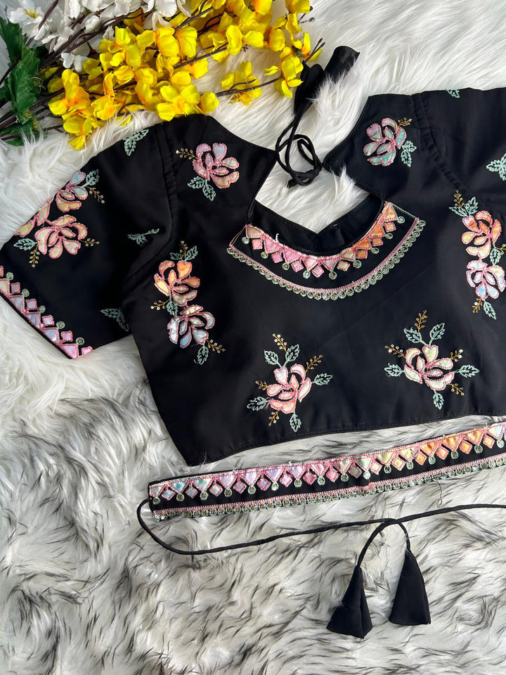 3D LASER CUTTING WORK BEAUTIFUL PARTYWEAR BLOUSE